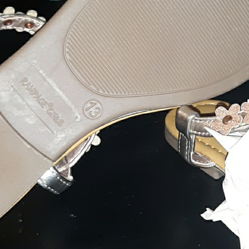RAMPAGE Sandals - Picture 4 of 4